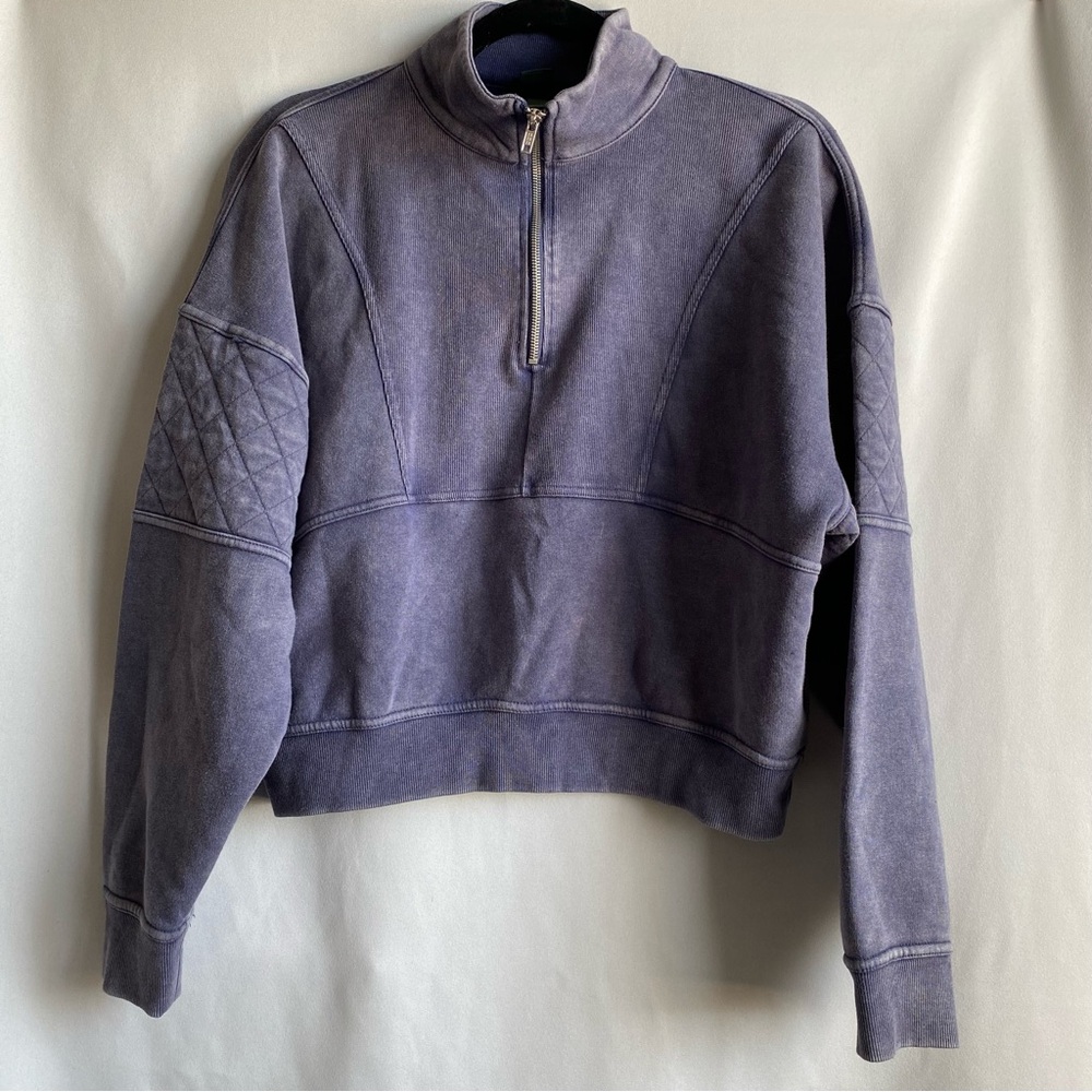 Wild Fable Women's Cropped Sweatshirt Quilted Sleeve 1/4 Zip Blue Distressed M - Picture 2 of 11